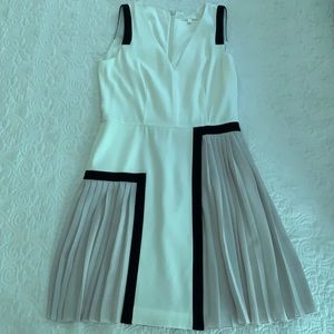 Paule Ka Dress sleeveless v neck size 38